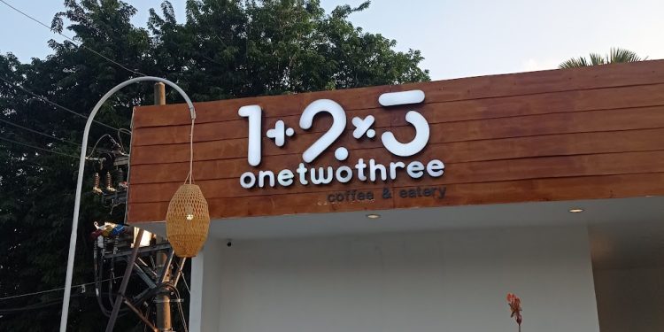 7 Kafe Terbaik di Surabaya 2024, Tempat Nongkrong Seru dan Nyaman