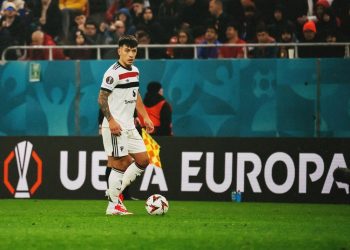 Lisandro Martinez Cedera ACL, MU Terancam Kehilangan Pilar Pertahanan