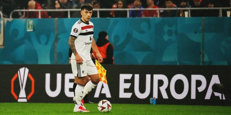 Lisandro Martinez Cedera ACL, MU Terancam Kehilangan Pilar Pertahanan