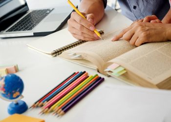 Jumlah Penduduk Bengkulu 2024 Berdasarkan Tingkat Pendidikan