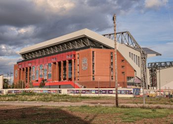 Klub dengan Gelar Juara Piala Liga Inggris Terbanyak