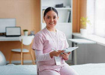 Jumlah Bidan di Indonesia 2024 Menurut Provinsi