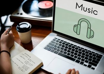 Mayoritas Masyarakat Nilai Pencipta Lagu sebagai Pemilik Hak Cipta Musik