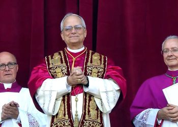 Profil Paus Leo XIV (Robert Francis Prevost)