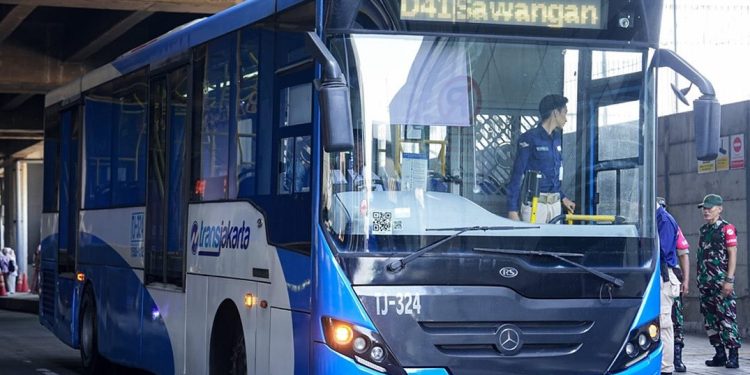 Persepsi Warganet soal Transportasi Jakarta Umum Positif, Parkir Negatif