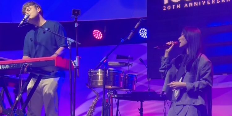 Tetap Dalam Jiwa Mengalun di Java Jazz, Jesus Molina Ft Isyana Sarasvati