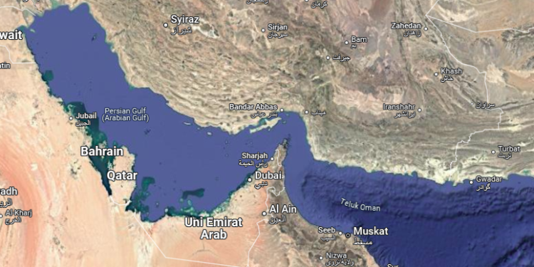 Iran Ancam Tutup Selat Hormuz, Pasar Minyak Dunia Terancam Guncang