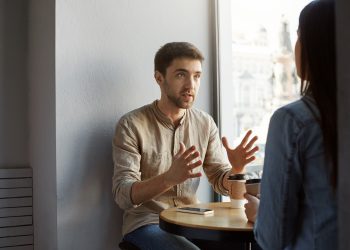 Survei Pew Research 2024 Remaja Lebih Nyaman Curhat dengan Orang Tua daripada Teman