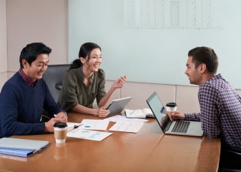 Waktu Kerja Sendiri Meningkat Seiring Usia, Temuan Gensler Global Workplace Survey 2025