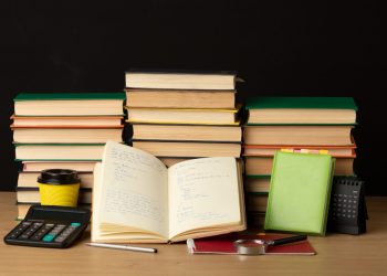 10 Bahasa Daerah Penyumbang Terbesar Kosakata KBBI April 2025