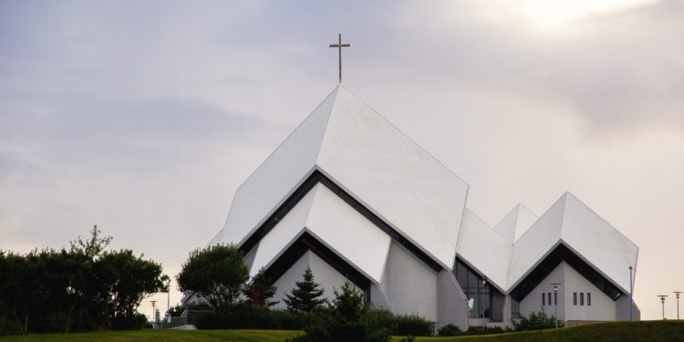 Jumlah Gereja Kristen di Indonesia 2025, Paling Banyak di Sumatra Utara