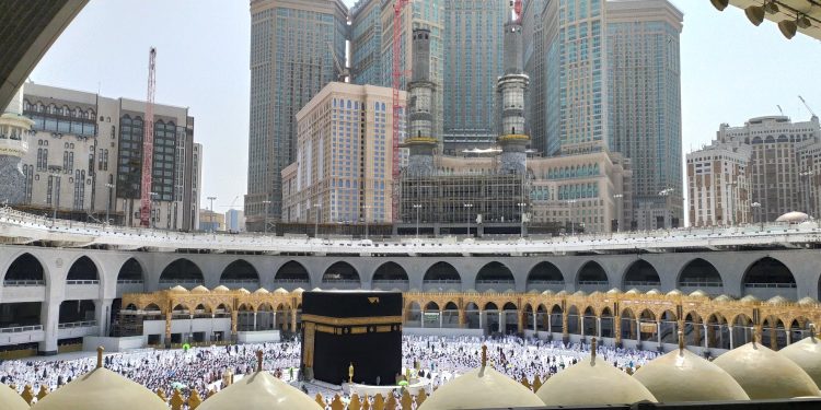 Jumlah Jemaah Haji Dunia 2019-2025, Kuota Indonesia Turun pada 2025
