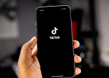 Usia Pengguna TikTok di Indonesia 2025 Didominasi Kelompok 18–34 Tahun