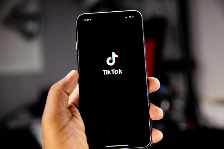 Usia Pengguna TikTok di Indonesia 2025 Didominasi Kelompok 18–34 Tahun