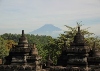 Jumlah Penduduk Jawa Tengah Semester I 2025 Capai 38,56 Juta Jiwa