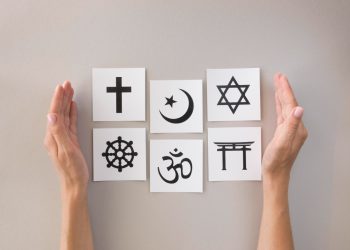 Agama Terbesar di Dunia 2025, Kristen Punya Pengikut Terbanyak