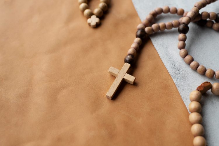 Jumlah Pemeluk Kristen di Dunia Menurut Tradisi pada 2025