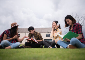 Latar Belakang Pendidikan Pemuda Indonesia 2025, Lulusan SMA Masih Dominan