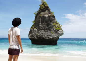 Persentase Pemuda Indonesia Menurut Pulau 2025, Jawa Mendominasi