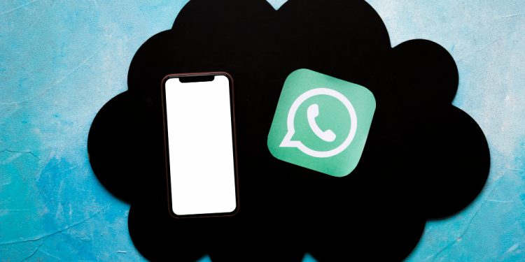 Medsos Terpopuler di Dunia Oktober 2025 WhatsApp Ungguli Instagram dan Facebook