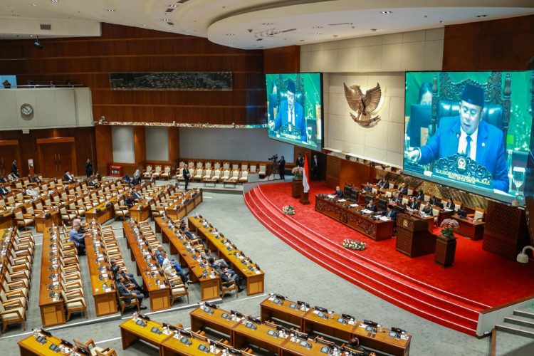 Latar Belakang Anggota DPR RI 2024-2029 Dominasi Elite dan Dinasti Politik-resized-to-large