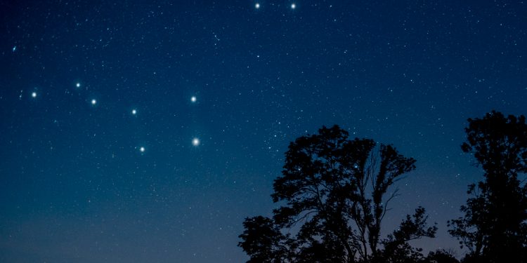 Fenomena Langit Mei 2026: Dua Bulan Purnama hingga Hujan Meteor Eta Aquarid