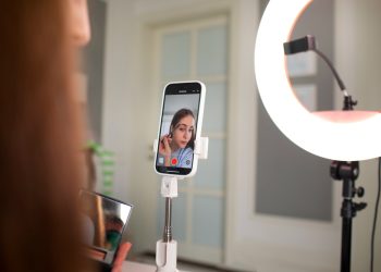 Usia Pengguna TikTok Didominasi Kelompok 25–34 Tahun per April 2026