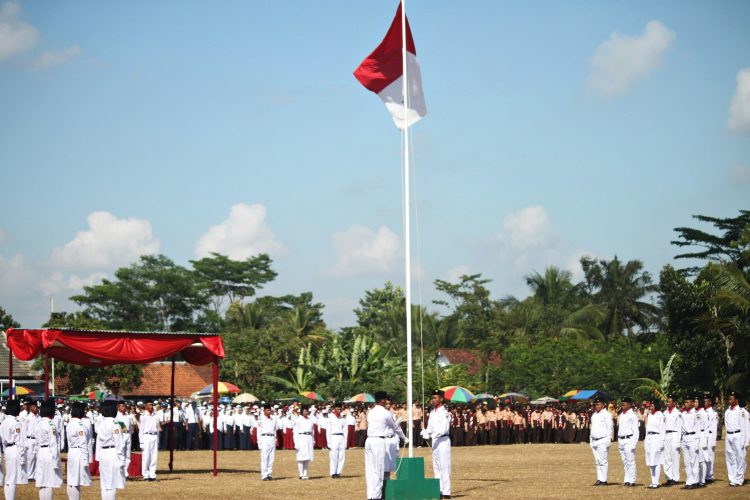 81 Tahun Merdeka, Jumlah Penduduk Indonesia 2026 Capai 290,12 Juta Jiwa
