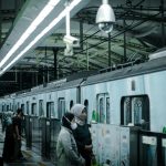 Penumpang kereta api di Indonesia mencapai 284,29 juta orang sepanjang Januari-Juni 2026. Pulau Jawa masih mendominasi dengan 230,47 juta penumpang atau 81,07 persen dari total nasional.(Sumber: Unsplash.com)