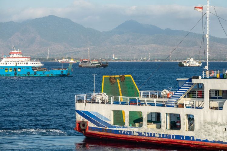 KMP Mutiara Sentosa II Terbakar, Ini Data Kecelakaan Pelayaran di Indonesia 2016–2025
