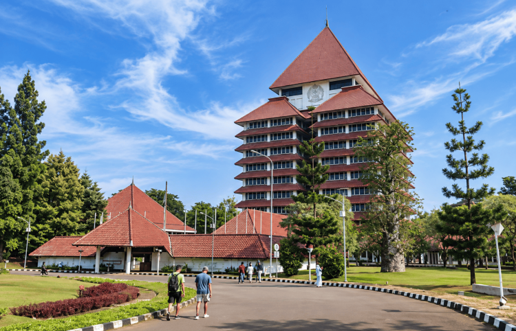 10 Kampus Indonesia dengan Kekuatan Riset Terbaik Versi QS WUR 2027, Siapa Kalahkan UI