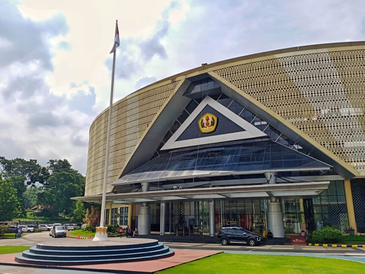 4 Universitas Jurusan Farmasi Terbaik di Indonesia Versi QS 2026, Unair Teratas