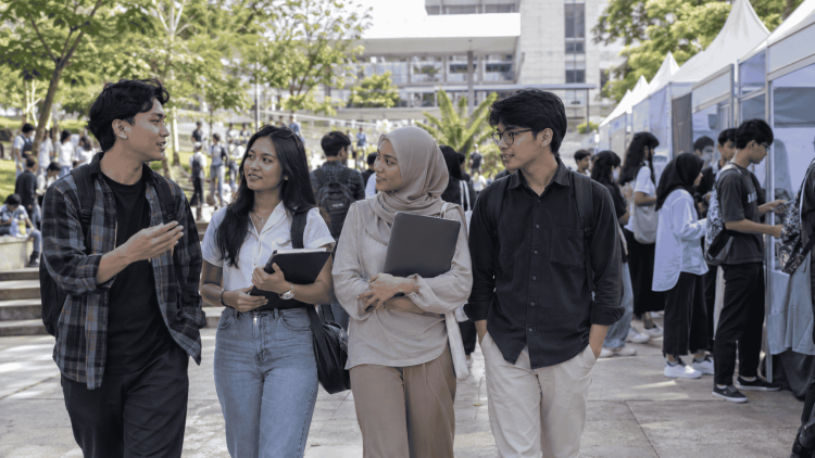 Mau Kuliah tapi Ingin Cepat Kerja 7 Jurusan dan Kampus Ini Bisa Dipertimbangkan