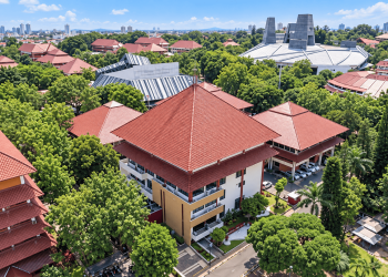 UI, UGM, atau IPB Bandingkan Median Gaji Lulusan dan UKT Manajemen 20262027