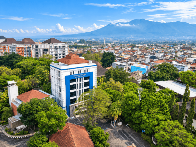 8 PTN dengan Reputasi Perusahaan Tinggi, Mana yang Punya Rasio Kursi SNBT Terbesar?