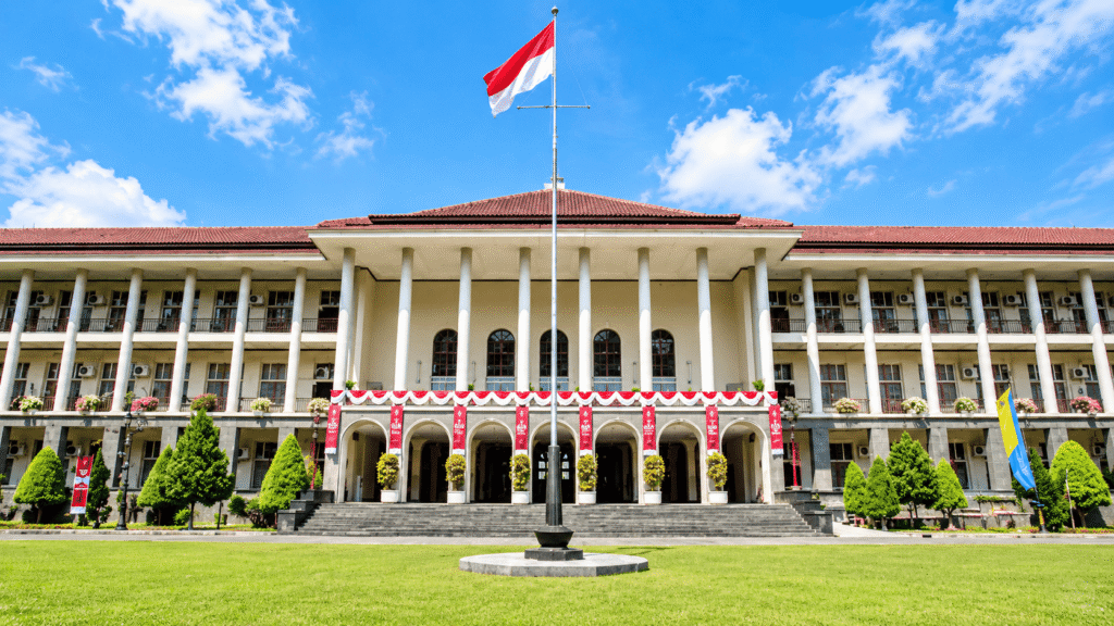 Kekuatan dan Kelemahan 10 Kampus Terbaik Indonesia di THE WUR 2027
